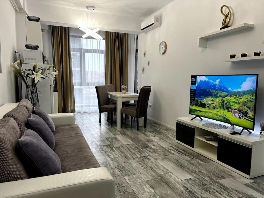 Romeo'S Beachfront Apartment By Loft, Hotel Opera And White Tower Mamaia Εξωτερικό φωτογραφία